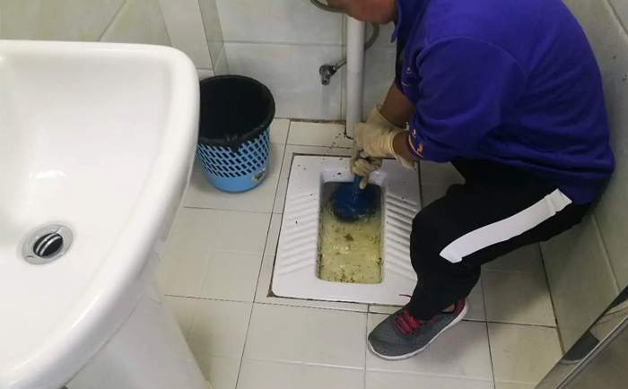 泰丰办事处疏通蹲坑